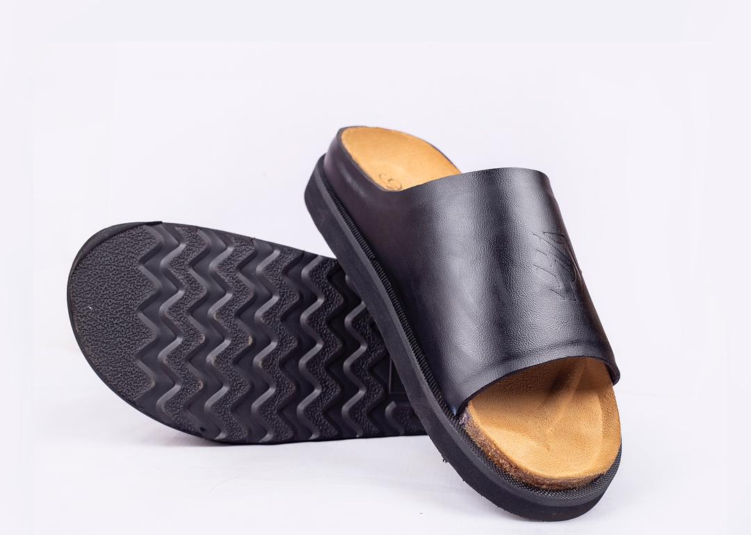 Foreign sue and black skin leather cover pam slipper